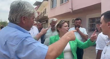 Osmaniye'de su sorunu yaşayan vatandaşları dinleyen CHP Osmaniye Milletvekili Asu Kaya "Yetkililerere sesleniyoruz. Su sorununa çözüm bekliyoruz"