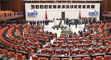 Özgür Özel, Meral Danış Beştaş ve Cemal Enginyurt'un da aralarında olduğu 12 milletvekili hakkında 15 yeni dokunulmazlık dosyası TBMM’ye sunuldu