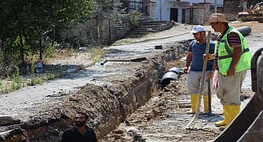 Safranbolu Belediyesi, yağmur suyu drenaj hattı çalışmalarına devam ediyor