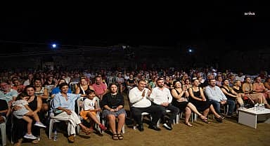Seferihisar Kaleiçi'de 90'lar rüzgarı esti 