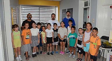 Tarsus Kadın ve Çocuk Bilim Teknoloji Atölyesi kapsamındaki eğitimler devam ediyor