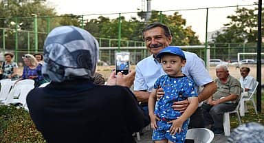 Tepebaşı Belediye Başkanı Ahmet Ataç, "Yaz Tepebaşı'nda Güzel" etkinliğine katıldı