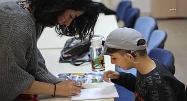 Tepebaşı Gençlik Merkezleri'nden "Devrialem Çizer Atölyesi"