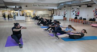 Tepebaşı'nda genç kadınlar Wıng Tsun dersleriyle kendini savunmayı öğreniyor