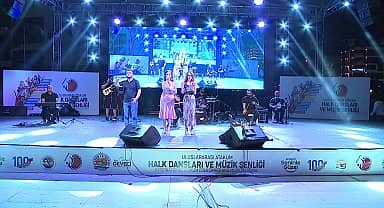 'Uluslararası Atakum Halk Dansları Ve Müzik Şenliği' final gösterileriyle sona erdi