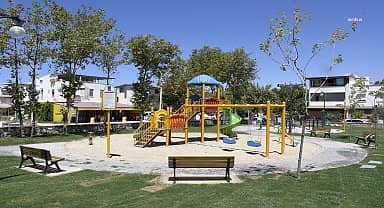 Yeni Parklar Kuşadası'na nefes olmaya devam ediyor