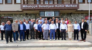 Belediye başkanları Mihalıççık'ta buluştu
