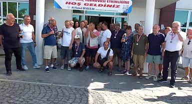 Burhaniye'de düzenlenen briç turnuvası 300 sporcuyu buluşturdu