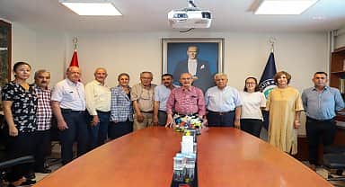 CHP Alpu İlçe Yönetiminden Yılmaz Büyükerşen'e nezaket ziyareti