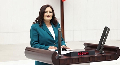 CHP İzmir Milletvekili: ''Türkiye'nin en köklü okullarından biri öğrencilerini aç bırakıyor. Savaşta mıyız, kıtlıkta mıyız?''