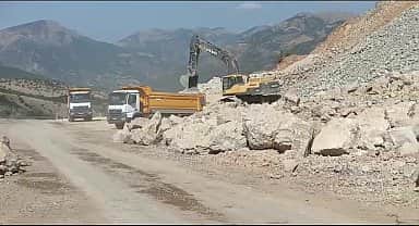 Kemal Kılıçdaroğlu ve Kamer Genç'in memleketi Nazımiye'de, 5 yılda bir kilometre yol dahi yapılamadı