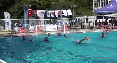 Cumhuriyet'in 100'üncü yılında İzmir'de Kadınlar Sutopu Turnuvası