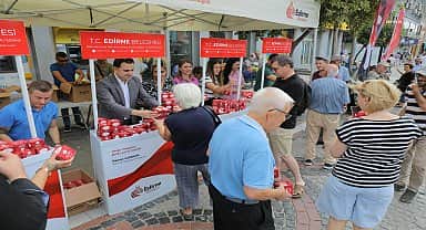 Edirne Belediyesi'nden kandil simidi ikramı