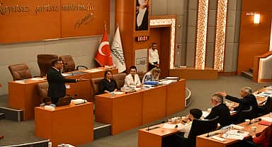 Esenyurt Belediye Meclisi'nde ek ödenek talebine kısıtlı kabul