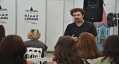 Gemlik Kitap Limanı'nda 'kurmacanın doğası' konuşuldu