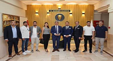 Genç İş İnsanları'ndan Marmaris Belediye Başkanı Oktay'a plaket