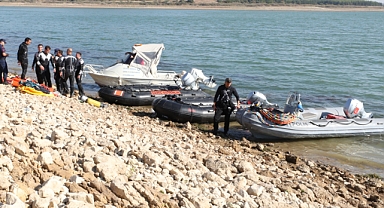 İzmir'de orman yangınına müdahale eden helikopter düştü