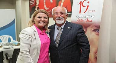İzmit Belediye Başkanı Hürriyet, gaziler ve aileleriyle bir araya geldi