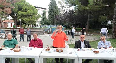 İzmit Belediye Başkanı Hürriyet, Pişmaniye Festivali'nin paydaşları ile buluştu