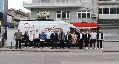İzmit Belediyesi'nden emekçilerin yüzünü güldüren ikram