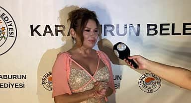 Karaburun, kurtuluşunun 101. yılı konserinde Deniz Seki şarkılarıyla coştu