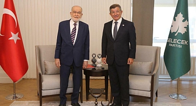 Karamollaoğlu, Davutoğlu’nu ziyaret etti