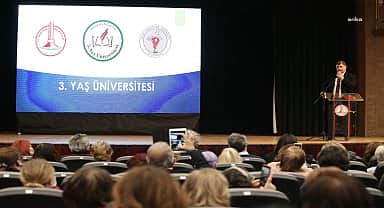 Karşıyaka Belediyesi'nin 60 yaş üzeri vatandaşlara yönelik hayata geçirdiği '3. yaş üniversitesi' ders hayatına başladı