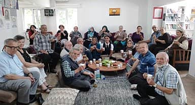 Koca Çınar Yaşam Merkezi müdavimlerinden Başkan Kurt'a teşekkür