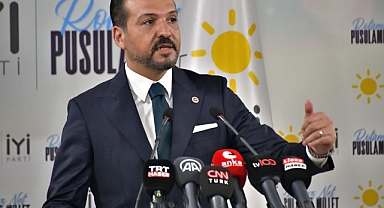 Kuşadası'na botla gelen kaçak göçmen görüntülerine Kürşad Zorlu'dan tepki