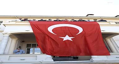 Kuşadası'nın düşman işgalinden kurtuluşunun 101'inci yılı coşkuyla kutlandı