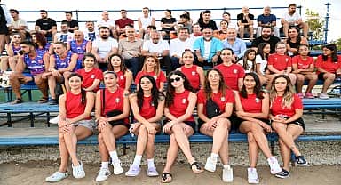 Manavgat'ta plaj voleybolu heyecanı başladı