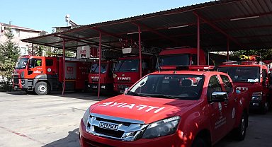 Marmaris Belediye Başkanı Oktay'dan itfaiye personeline teşekkür: "Ayağınıza taş değmesin"