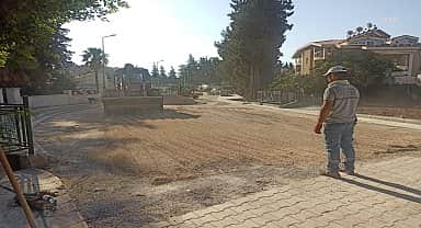 Marmaris Belediyesi, Armutalan'da ara yolları yeniliyor