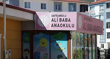 Memleketine okul yaptıran hayırsever vatandaş: "Cumhuriyet yaşamalı. Cumhuriyet yaşamazsa, Atatürk ilkeleri yaşamazsa ortalık tarikatlara kalır.