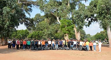 Mersin Büyükşehir personelinden Berdan Barajı mesire alanında farkındalık temizliği