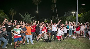 Mersinliler, açık havada şampiyonluğun tadını çıkardı