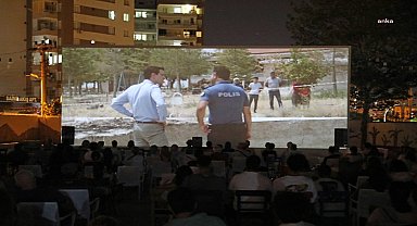 Mezitli'de yazlık sinema sezonu başladı