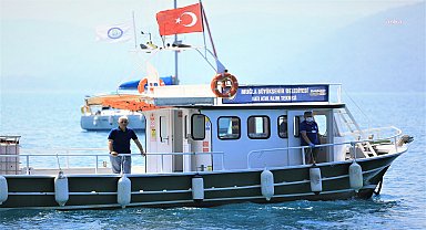 Muğla Büyükşehir, bu yıl 10 bin tekneden atık topladı