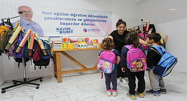 Odunpazarı Belediyesi halk market yüzlerce çocuğa kırtasiye yardımı yaptı