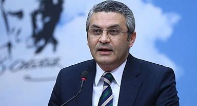 Oğuz Kaan Salıcı: “Erdoğan beyazsa, sivil anayasa siyahtır”