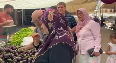 Osmaniye'de pazar alışverişi yapan vatadandaş: "Çoğu zaman oturup ağlayasım geliyor"