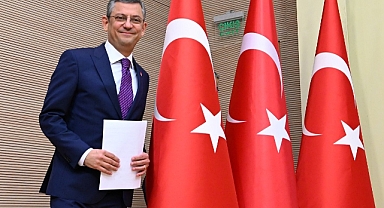 Özgür Özel, CHP Genel Başkanlığı’na adaylığı açıkladı