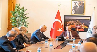 Tunç Soyer: "Sanayinin gelişmesi için yeni alanlar yaratmaya çalışıyoruz"