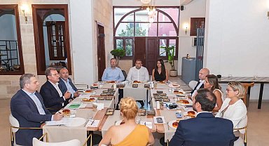 Vahap Seçer, Avrupa İmar ve Kalkınma Bankası yetkilileri ile bir araya geldi