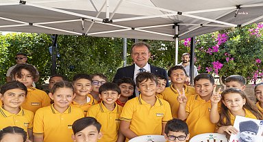 Vahap Seçer, 'İlköğretim haftası kutlama programı'na katıldı