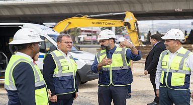 Vahap Seçer, Kapılar Projesi'nin inşaat sahasında incelemelerde bulundu