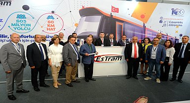 Yılmaz Büyükerşen'den fuardaki stantlara ziyaret