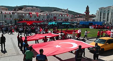 Yozgat'ta Cumhuriyet Meydanı'na çayır serildi, pehlivanlar yağlanıp güreş tuttu