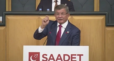 Ahmet Davutoğlu: 