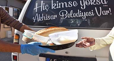 Akhisar Belediyesi aşevi, ihtiyaç sahiplerinin yanında